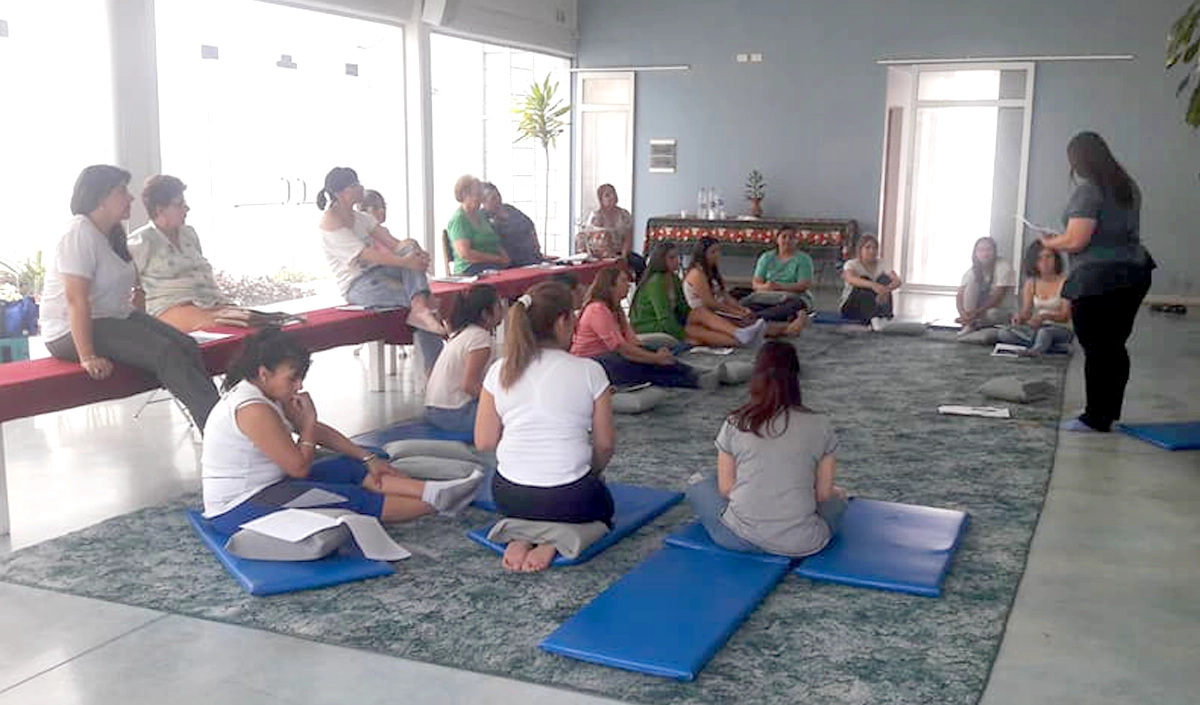 Talleres grupal de hooponopono participado por mujeres